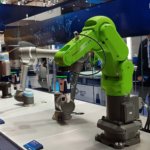 Human-robot collaboration (HRC) must rule out the possibility of injury in the event of a collision. In the future, intelligent gripping systems will also enable the handling of greater component weights.