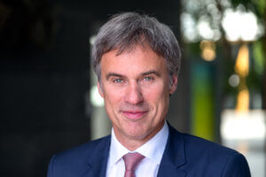 „Die deutsche Industrie steht unter digitalem Dauerbeschuss – von digitalen Kleinkriminellen über die organisierte Kriminalität bis zu Hackern im Staatsauftrag“, sagt Bitkom-Präsident Achim Berg. Foto: Bitkom