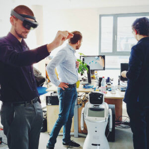 Die Software von Gestalt Robotics wird beispielsweise in der industriellen Bildverarbeitung und Werkerassistenz sowie in autonomen Transport- und intelligenten Robotersystem eingesetzt. Bild: Gestalt Robotics