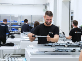 The Jena-based experts develop and produce tailor-made drive systems for machine builders. The 2020 Düsseldorf Innovation Forum will feature extensive information on customer-specific servo drive technology and mechatronic systems. Photo: JAT – Jenaer Antriebstechnik