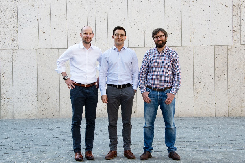 Dr Johannes Schmalz (left) and Dr Markus Westermeier (centre) developed the idea for Spanflug after completing their doctoral studies at the iwb of TU München. They founded the company in January 2018 together with Dr Adrian Lewis (right).