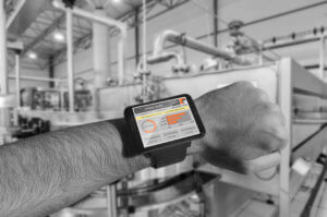 Alle Informationen in Ist-Zeit auf der Smart-Watch. Foto: ifp Software GmbH