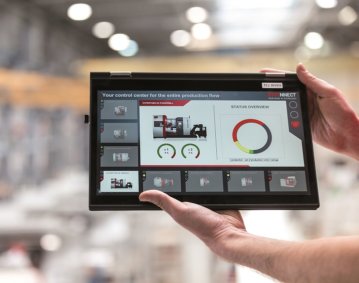 The EMCONNECT digital process assistant provides connectivity for optimal workflows and increased productivity. Photo: EMCO GmbH