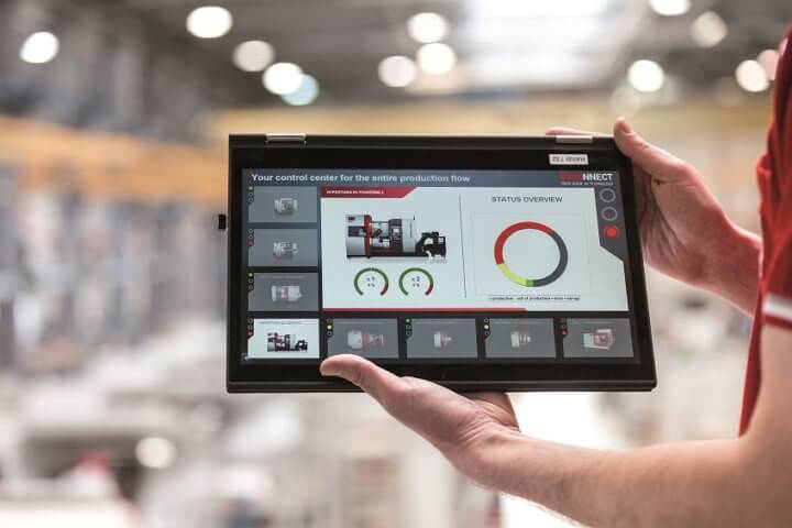 The EMCONNECT digital process assistant provides connectivity for optimal workflows and increased productivity. Photo: EMCO GmbH