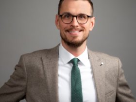 Daniel Mirbach is marketing manager of the Aachen-based company oculavis, which will present its modular augmented reality platform oculavis SHARE in the Start-up Hub. "Our goal," says Mirbach, "is to be able to transmit technical knowledge to any place in the world." Photo: oculavis GmbH