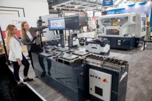 Australian company Anca facilitates continuous, lights-out manufacturing that significantly reduces unproductive downtime with its Integrated Manufacturing System (AIMS). Photo: Landesmesse Stuttgart GmbH / Uli Regenscheit