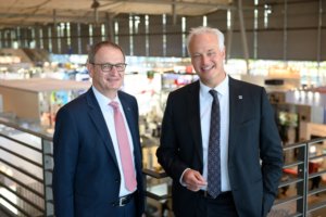 EMO Hannover 2019 - Weltleitmesse der Metallbearbeitung. Im Bild: Dr. Wilfried Schäfer, Geschäftsführer VDW und Carl Martin Welcker, Generalkommissar der EMO Hannover.